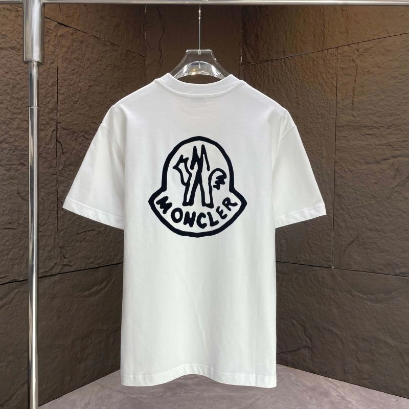 Moncler T-Shirts Cozy 140373