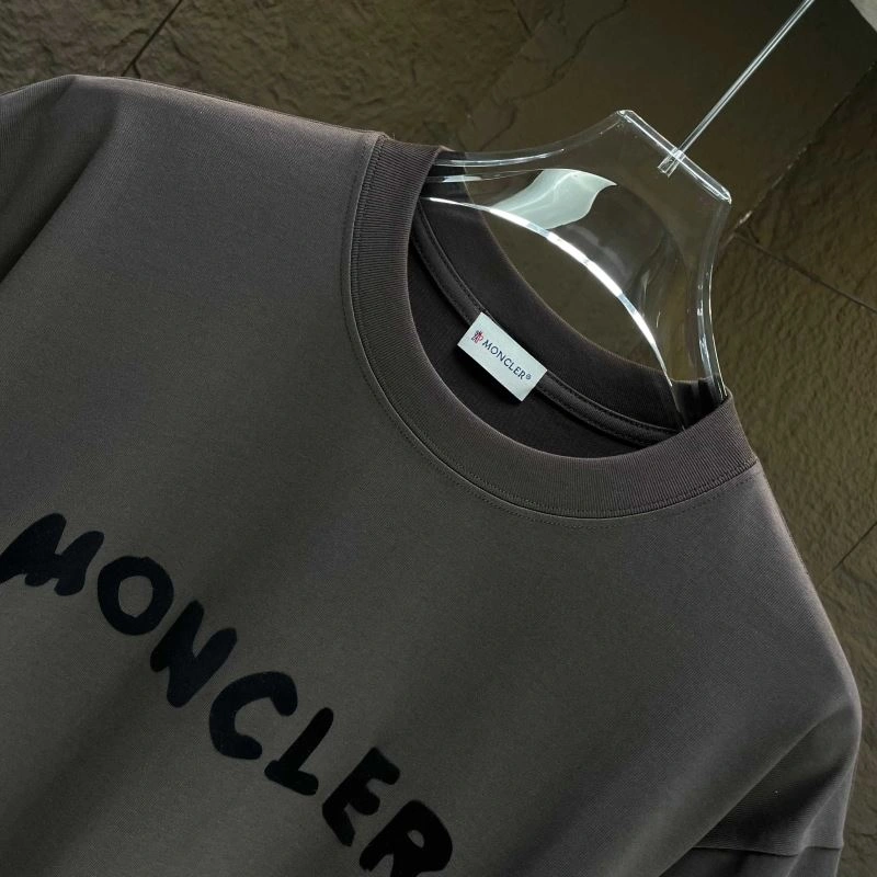 Moncler T-Shirts Refined 140368