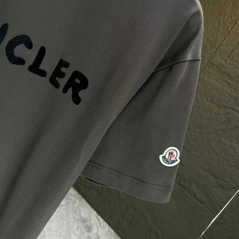 Moncler T-Shirts Refined 140368