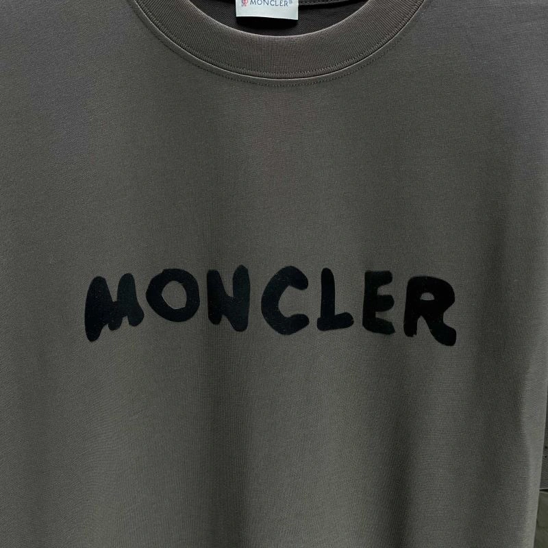 Moncler T-Shirts Refined 140368