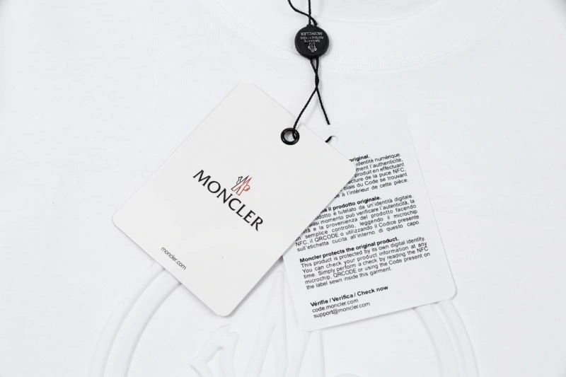 Moncler T-Shirts Sophisticated 140120