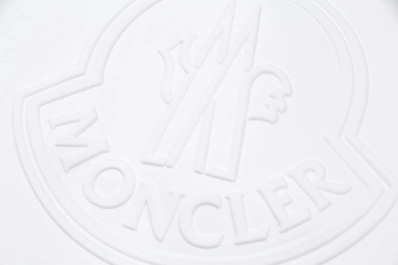 Moncler T-Shirts Sophisticated 140120