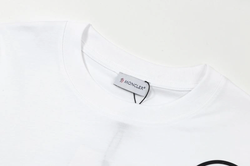 Sporty Moncler T-Shirts 140103