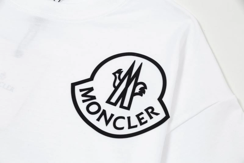 Sporty Moncler T-Shirts 140103