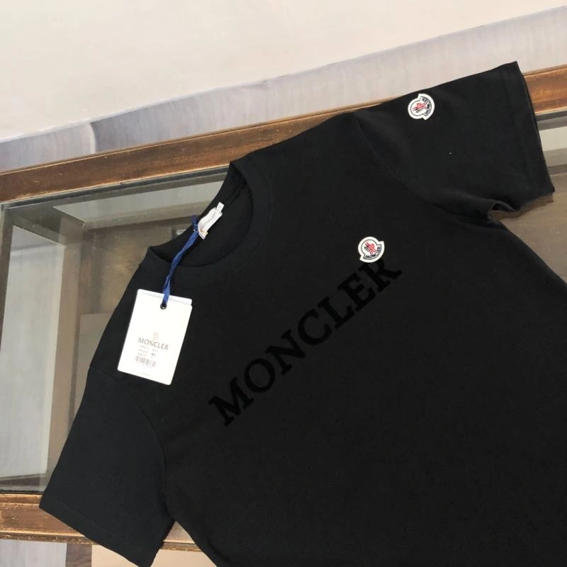 Moncler T-Shirts FlexibleFit 140099