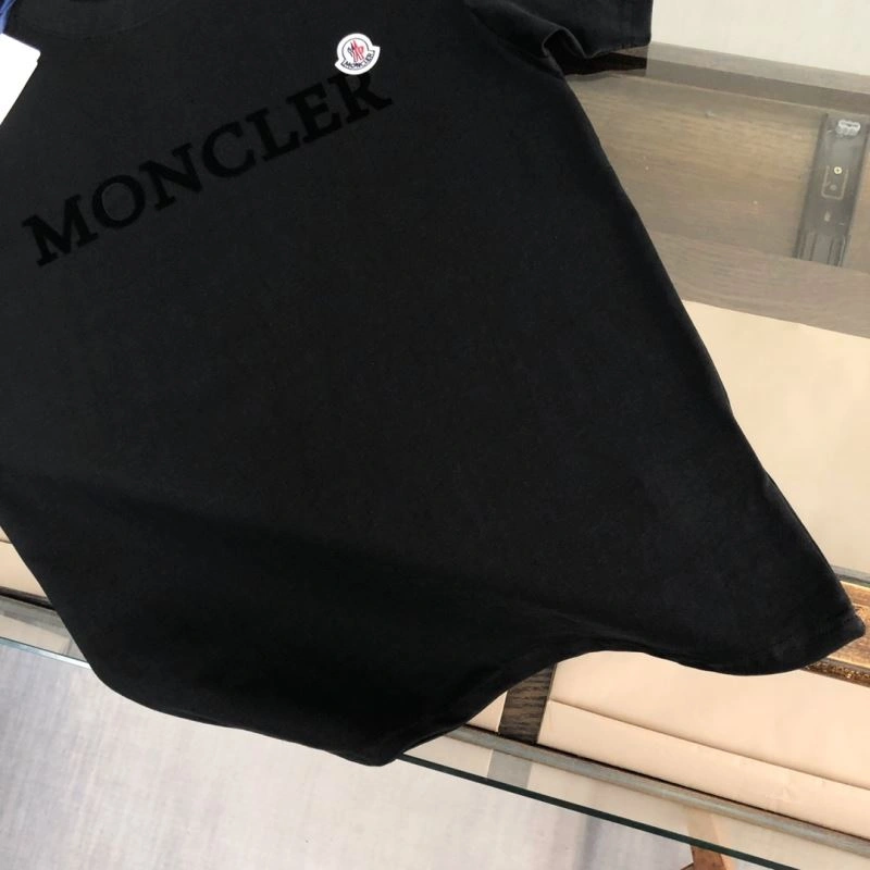 Moncler T-Shirts FlexibleFit 140099