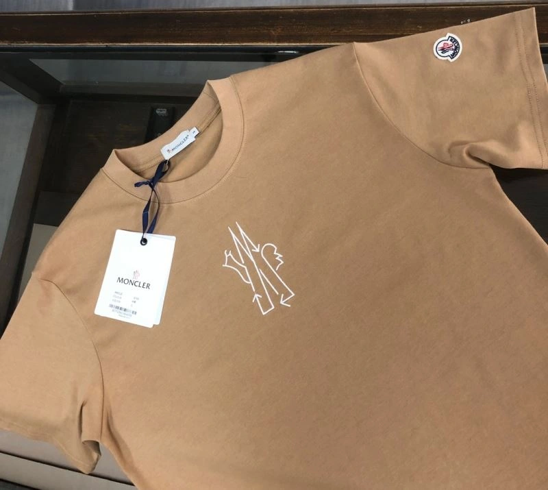 Comfortable Moncler T-Shirts 140158