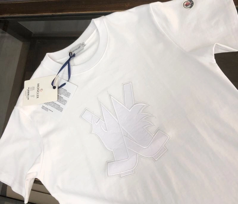Trendy Moncler T-Shirts 140093