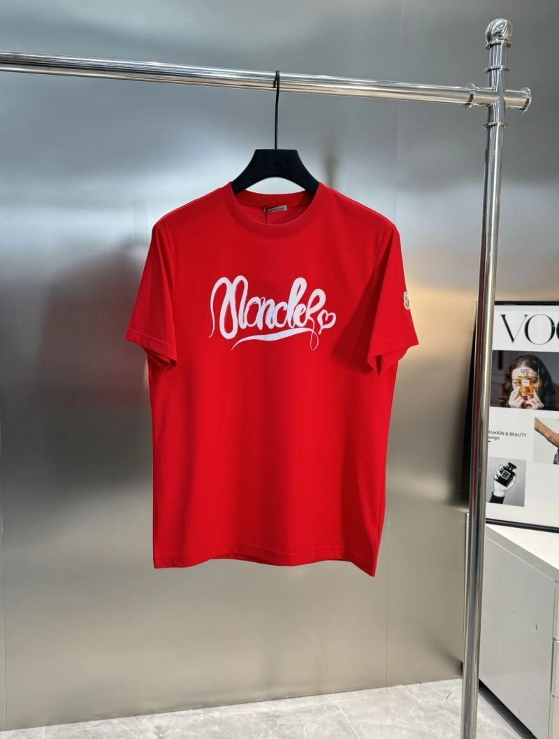 Moncler T-Shirts UrbanChic 140082