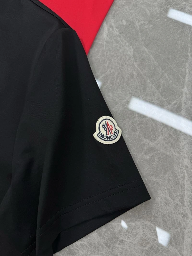 Moncler T-Shirts UrbanChic 140082