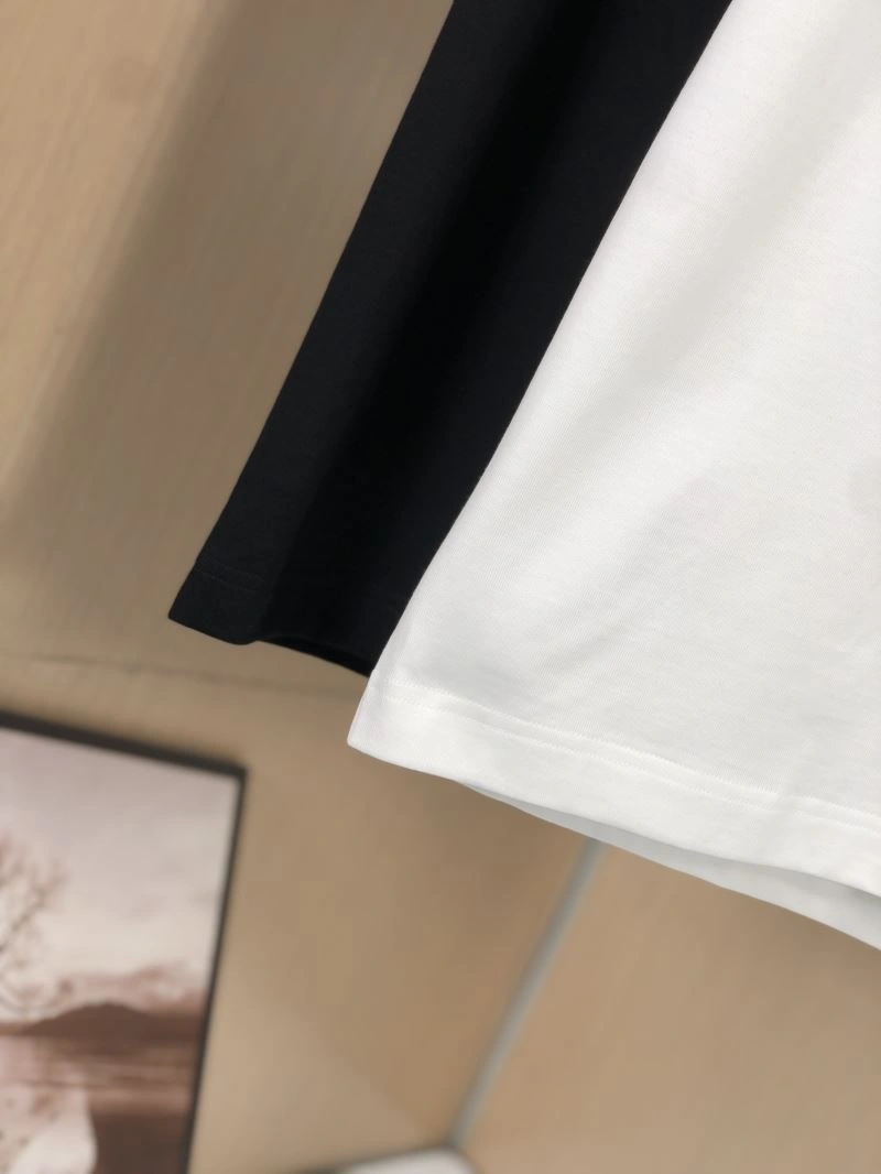 Moncler T-Shirts Vibrant 140072