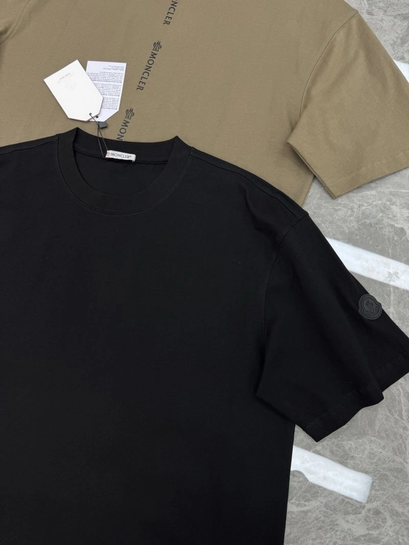 Moncler T-Shirts Sustainable 140086