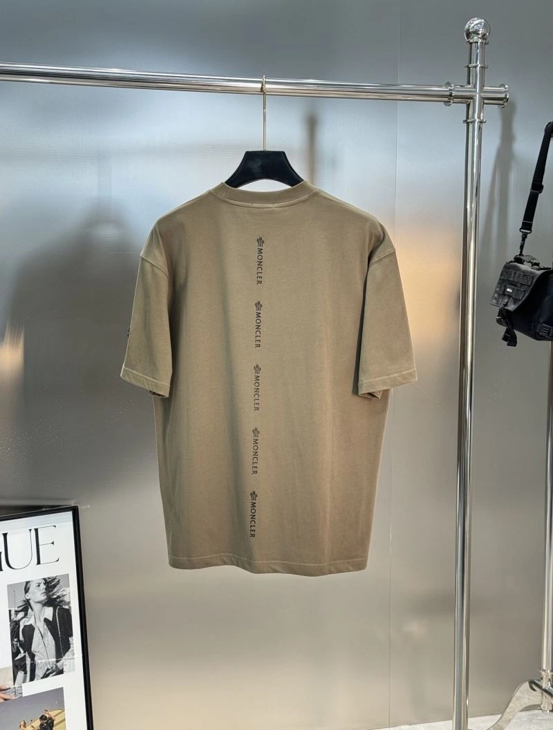 ZipUp Moncler T-Shirts 140078