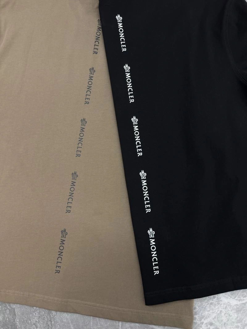 ZipUp Moncler T-Shirts 140078