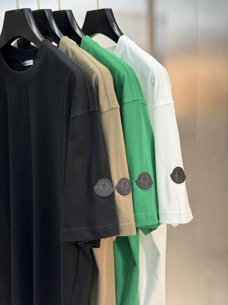 ZipUp Moncler T-Shirts 140078
