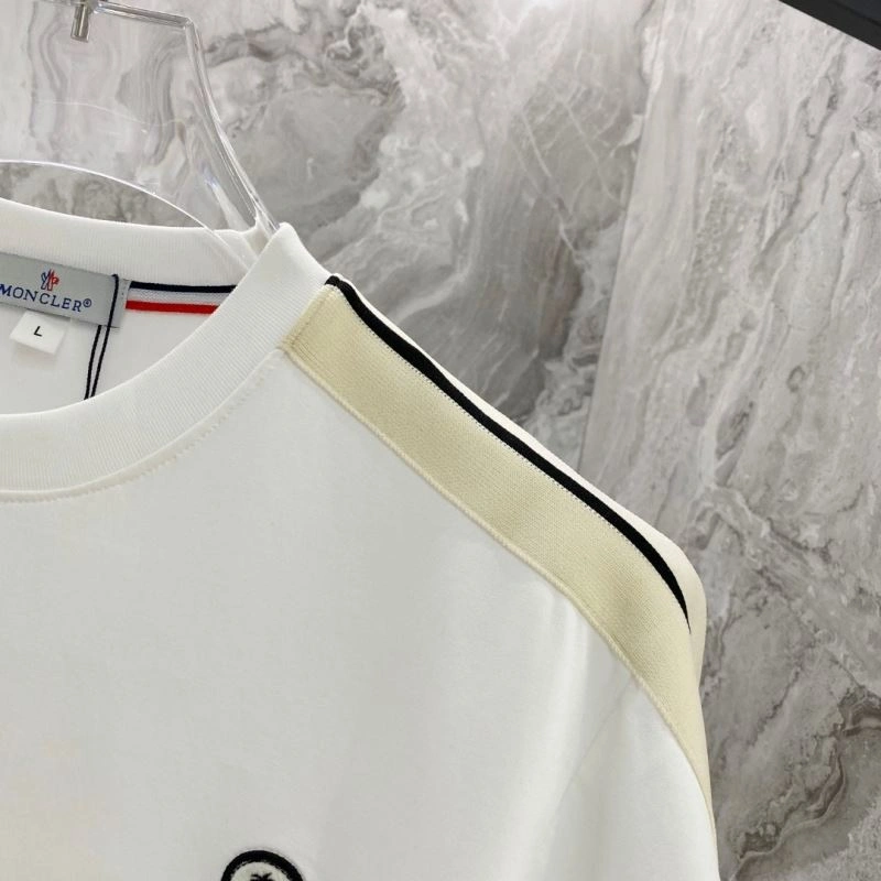 Modern Moncler T-Shirts 140083