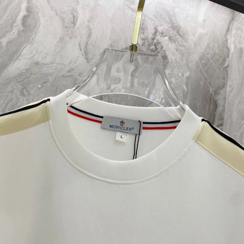 Modern Moncler T-Shirts 140083