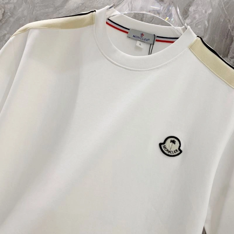 Modern Moncler T-Shirts 140083