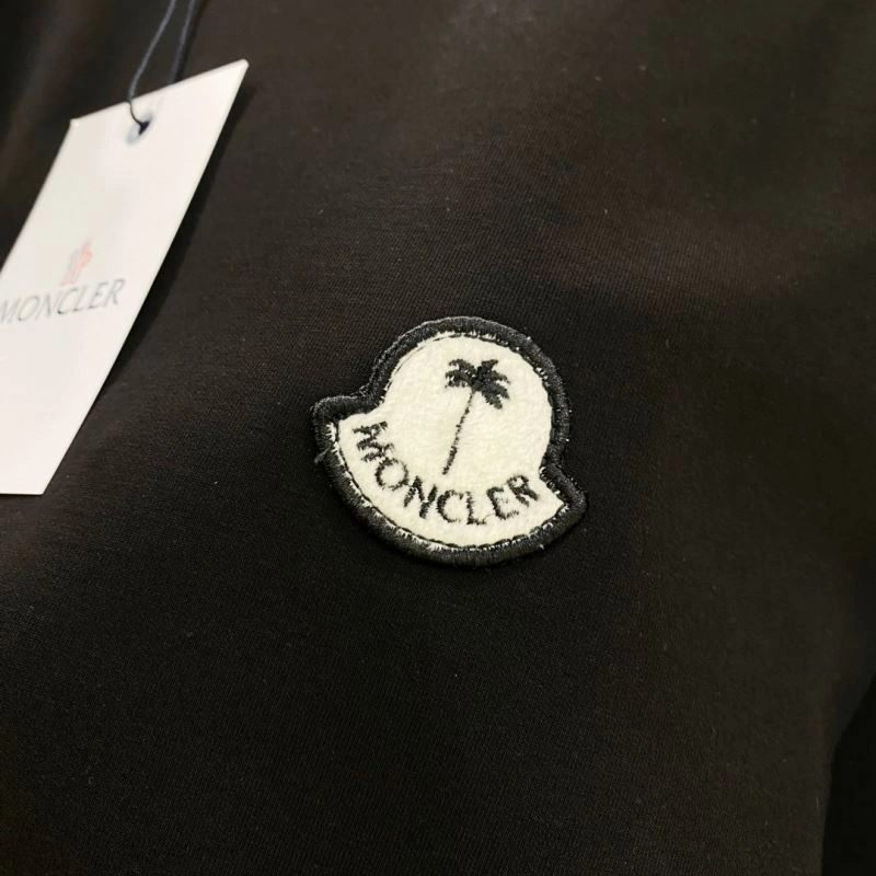 Moncler T-Shirts EyeCatching 140075