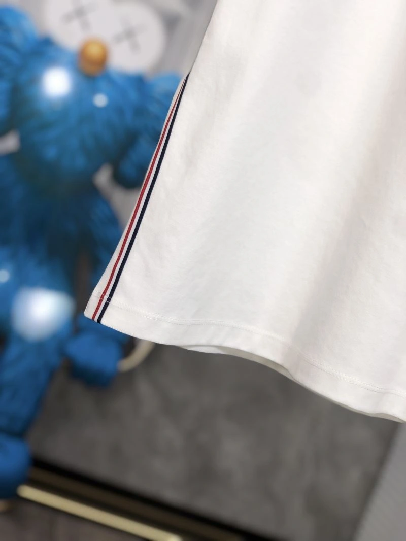 Sustainable Moncler T-Shirts 140071