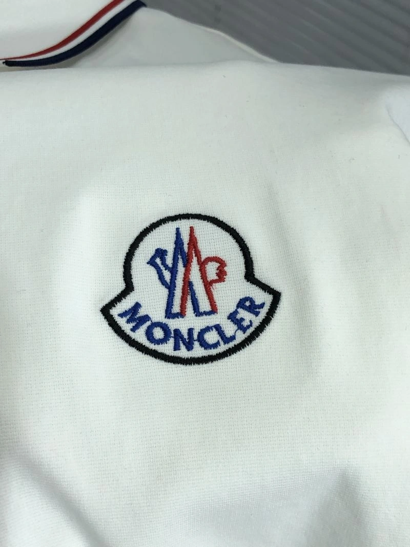 Sustainable Moncler T-Shirts 140071
