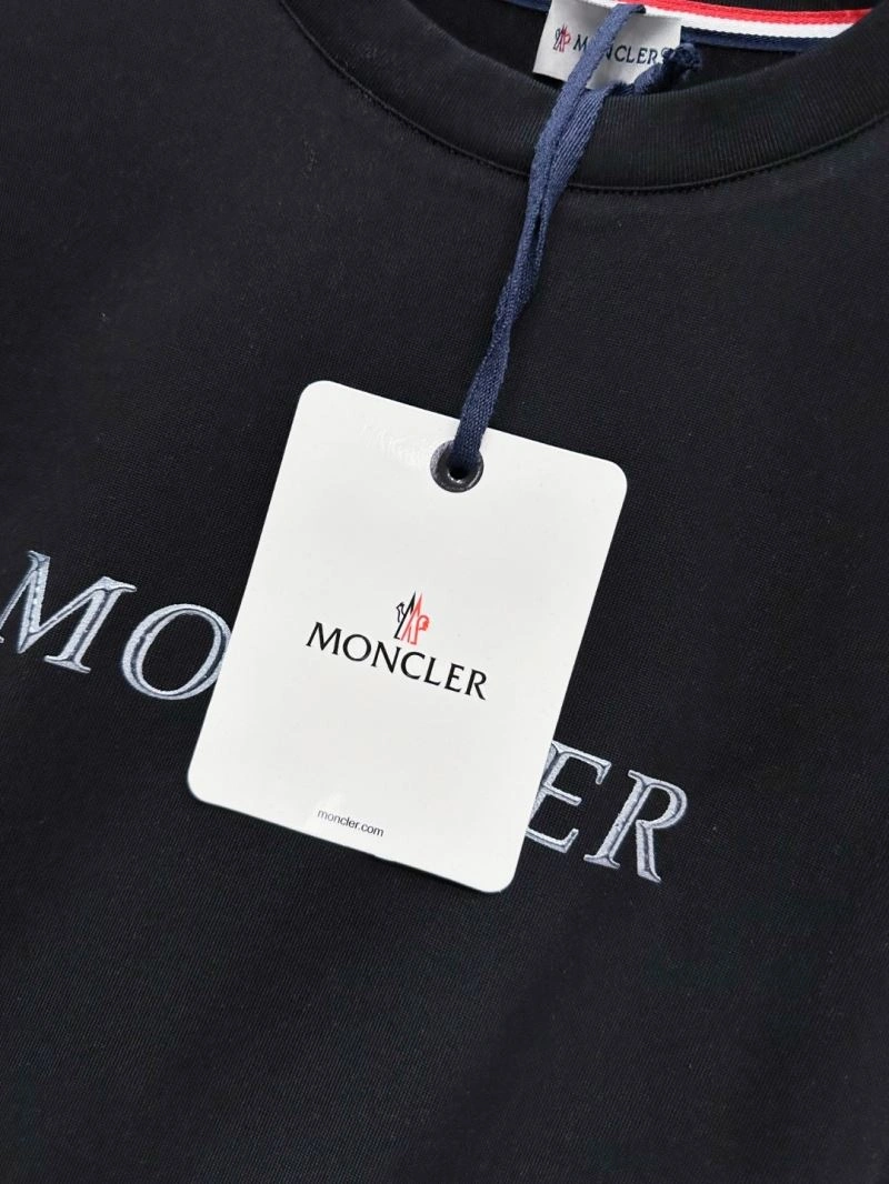 Cozy Moncler T-Shirts 140073