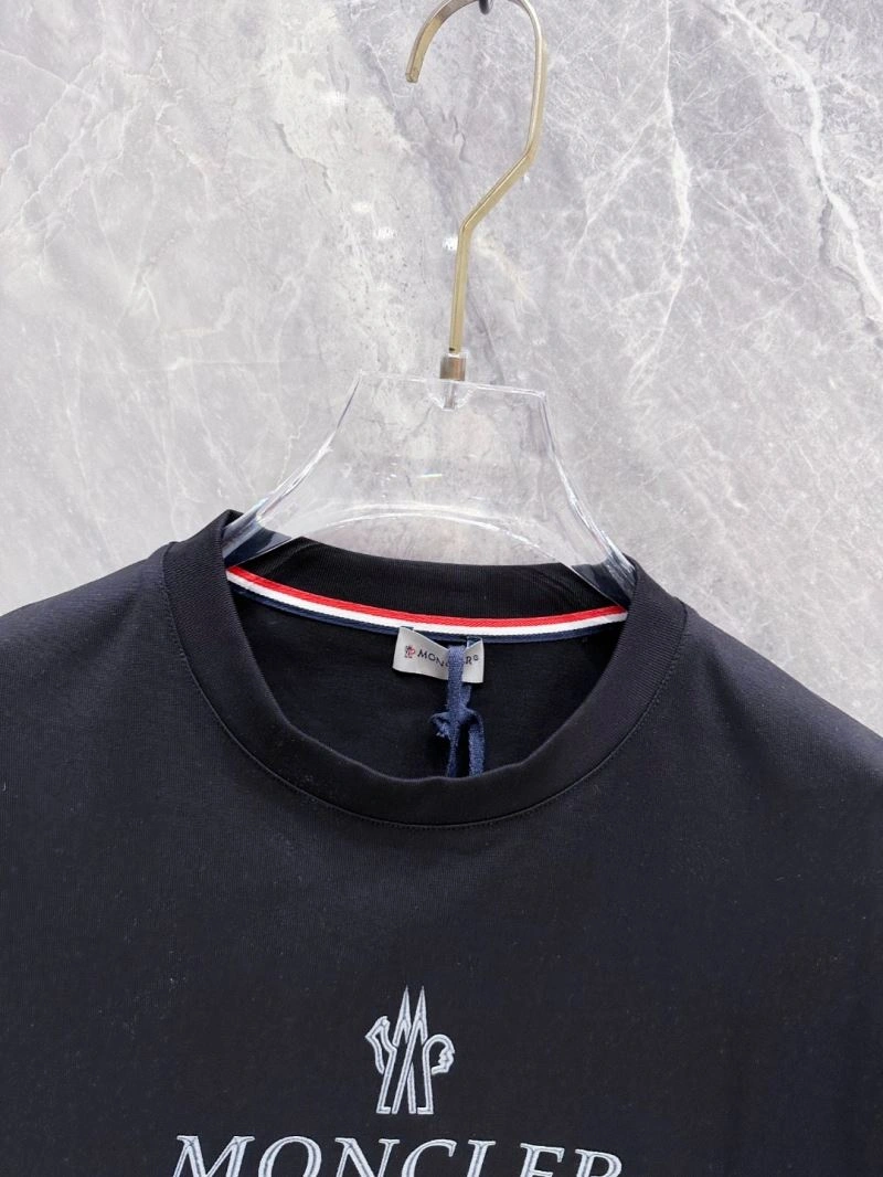 Cozy Moncler T-Shirts 140073