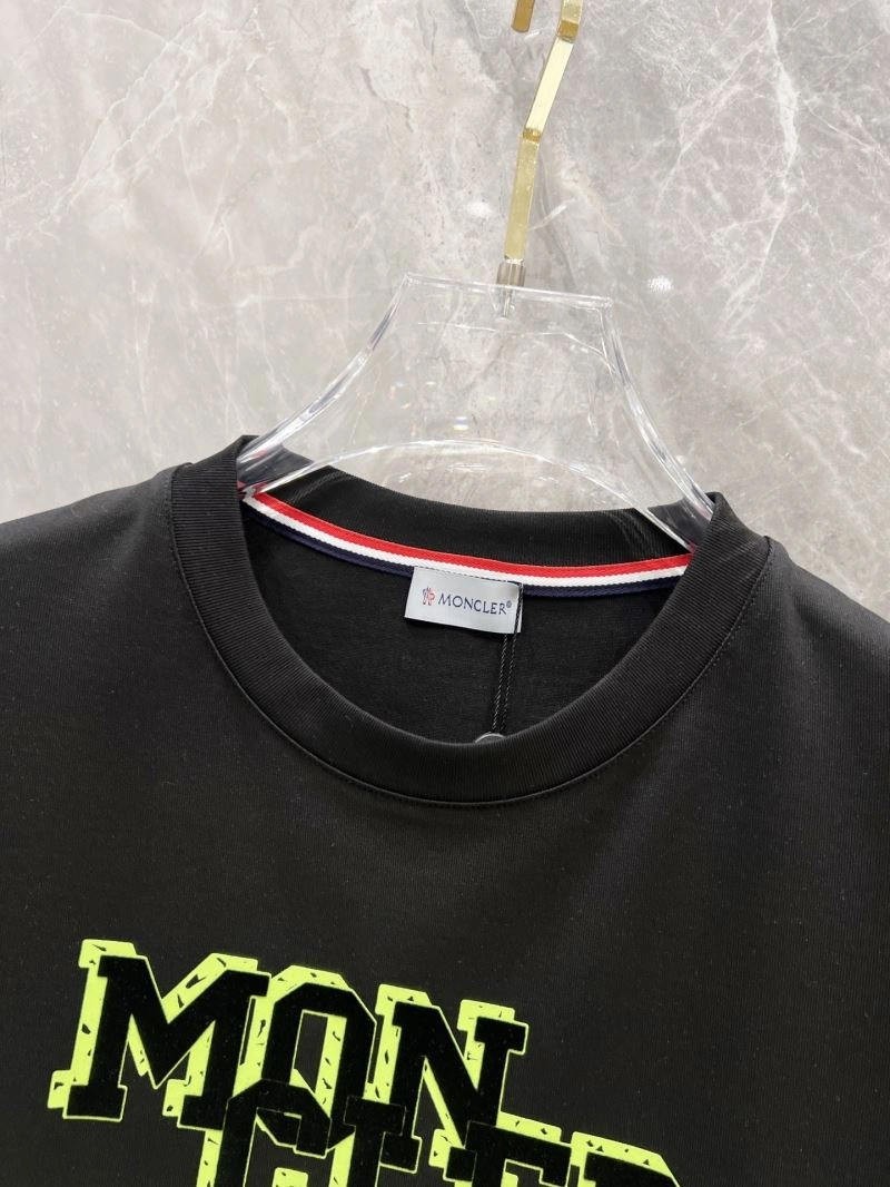 Moncler T-Shirts Thermal 140065