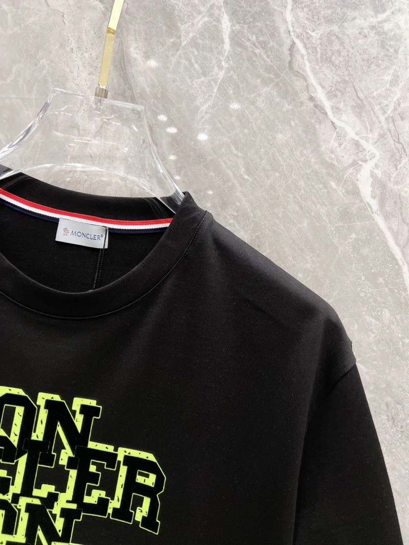 Moncler T-Shirts Thermal 140065