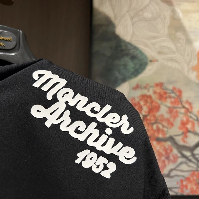 Moncler T-Shirts EyeCatching 140063