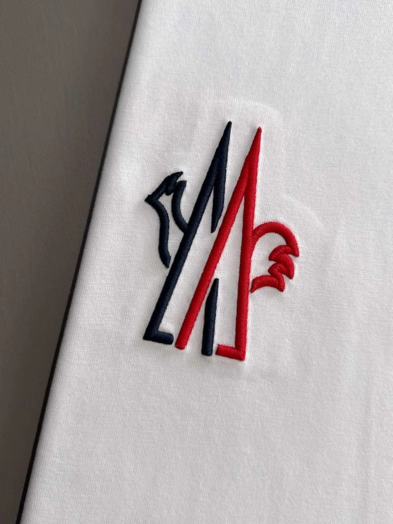 Moncler T-Shirts Timeless 140060