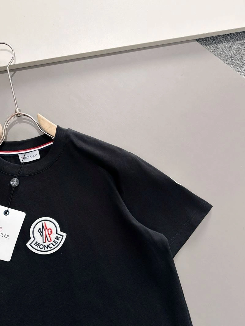 Practical Moncler T-Shirts 140054