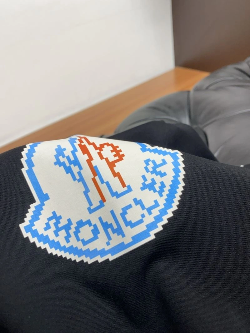 Flexible Moncler T-Shirts 140053