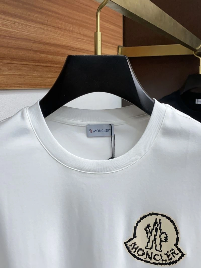 Trendsetting Moncler T-Shirts 140049