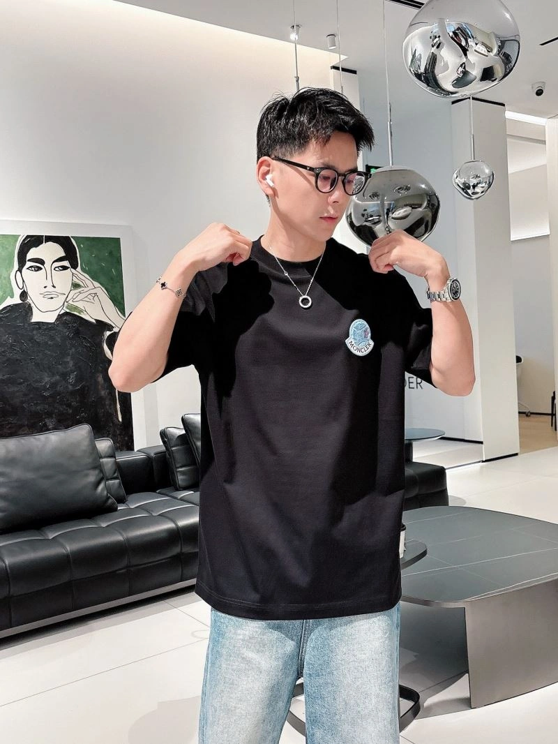 Moncler T-Shirts AllSeason 140050