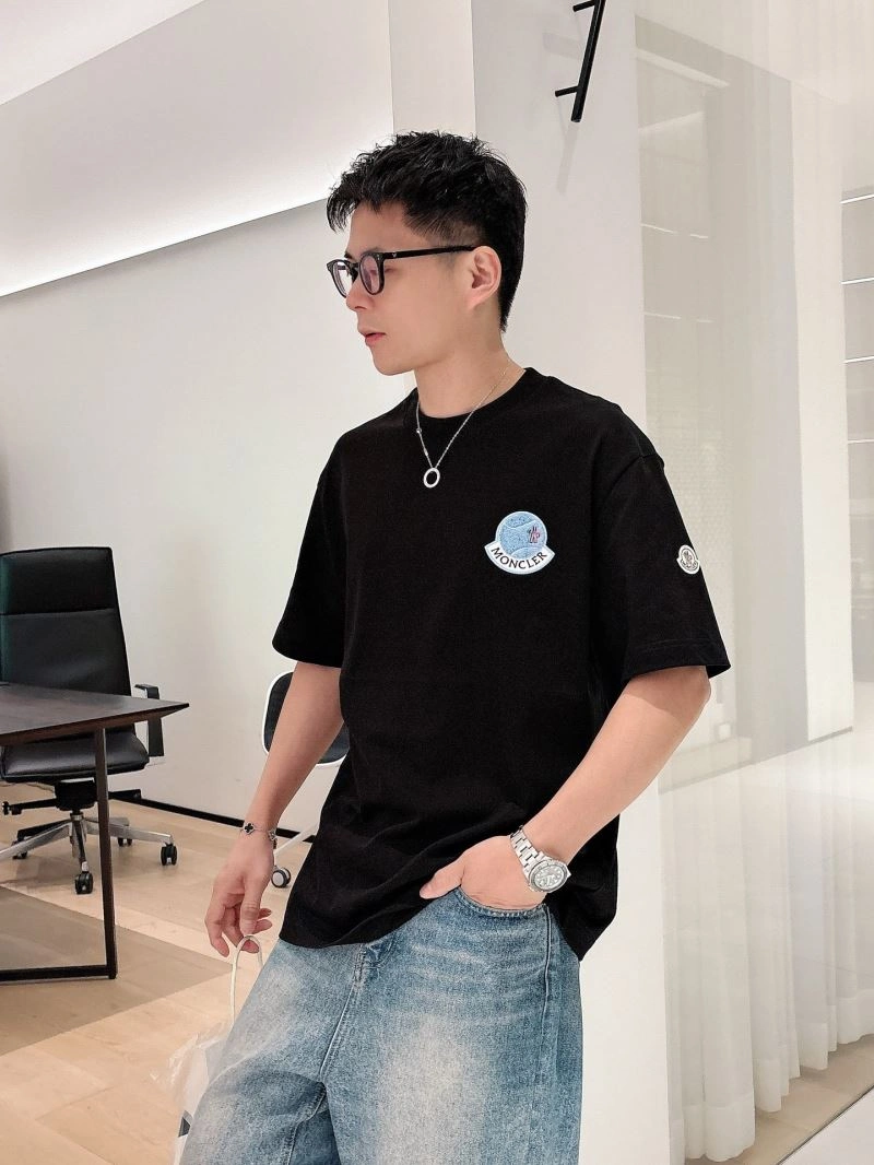 Moncler T-Shirts AllSeason 140050