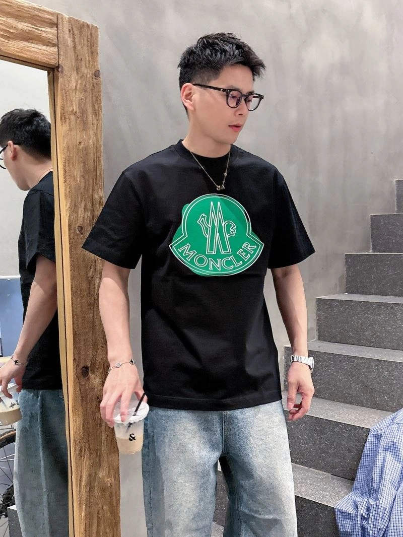 Moncler T-Shirts Chic 140042
