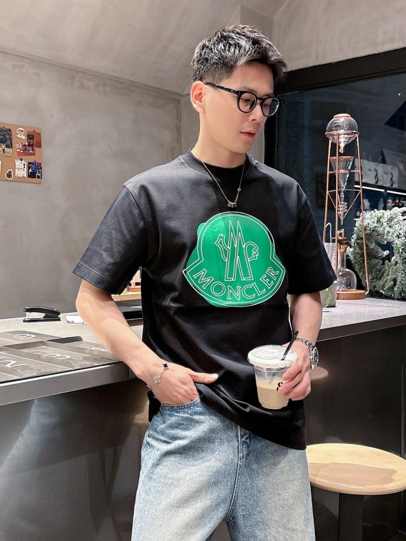 Moncler T-Shirts Chic 140042