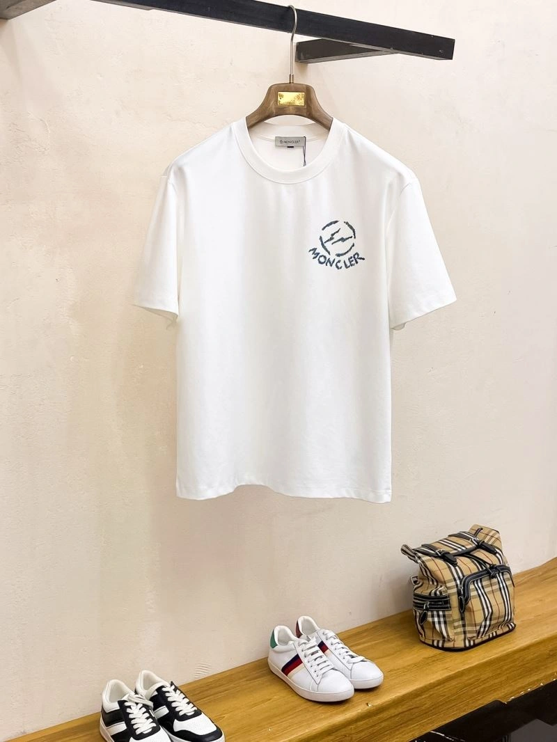 Vibrant Moncler T-Shirts 140043