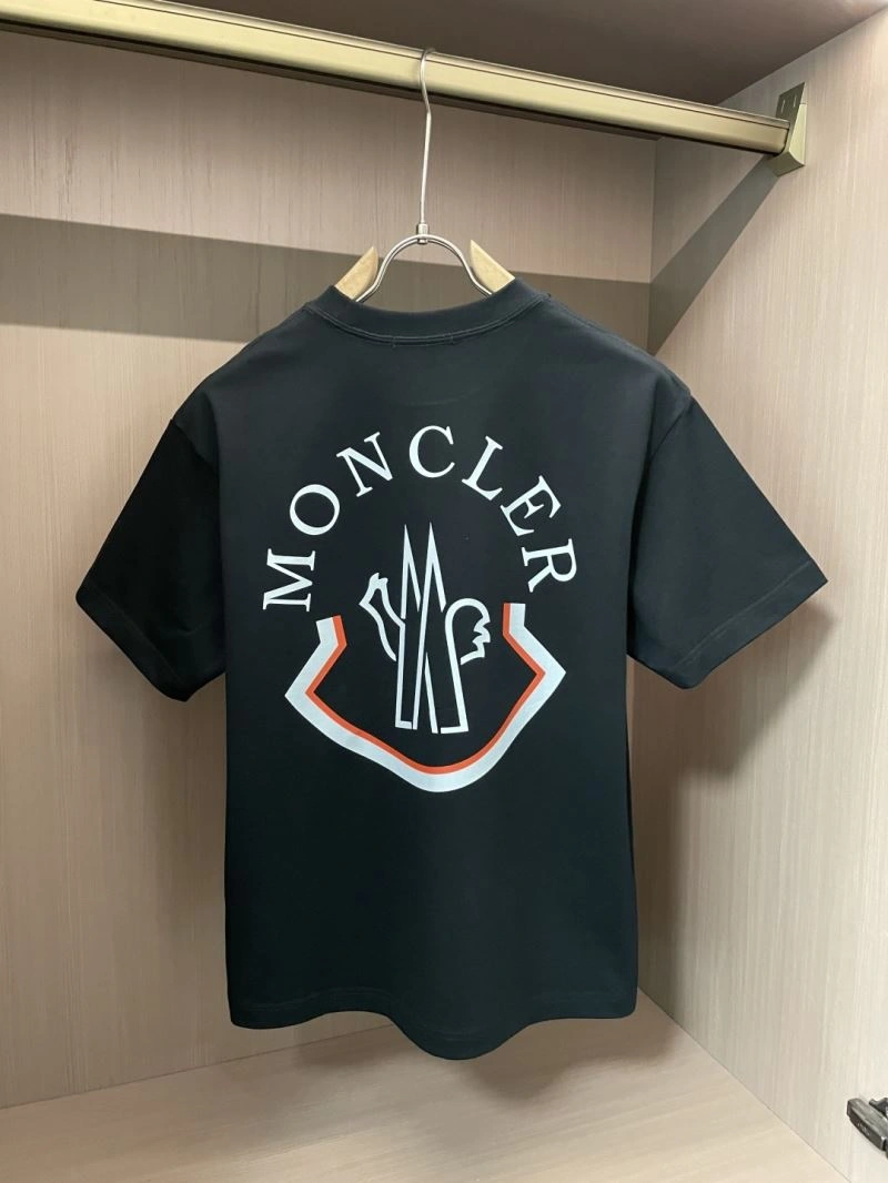 Moncler T-Shirts WaterResistant 140046