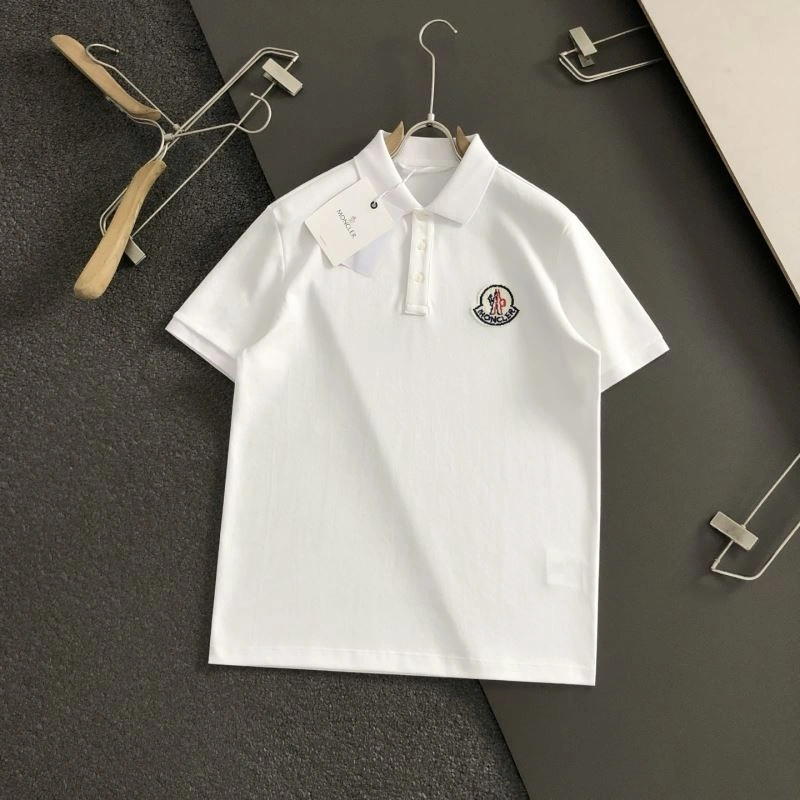 Moncler T-Shirts Sleek 140044