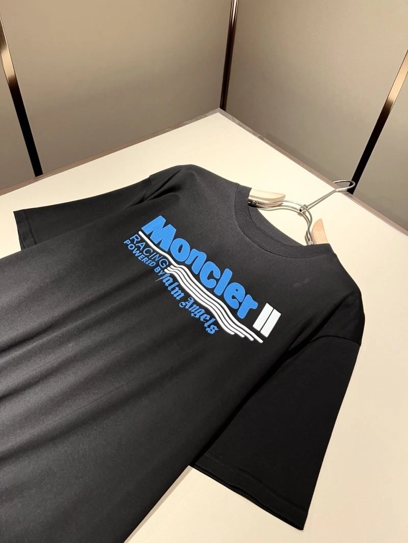 Elegant Moncler T-Shirts 140031