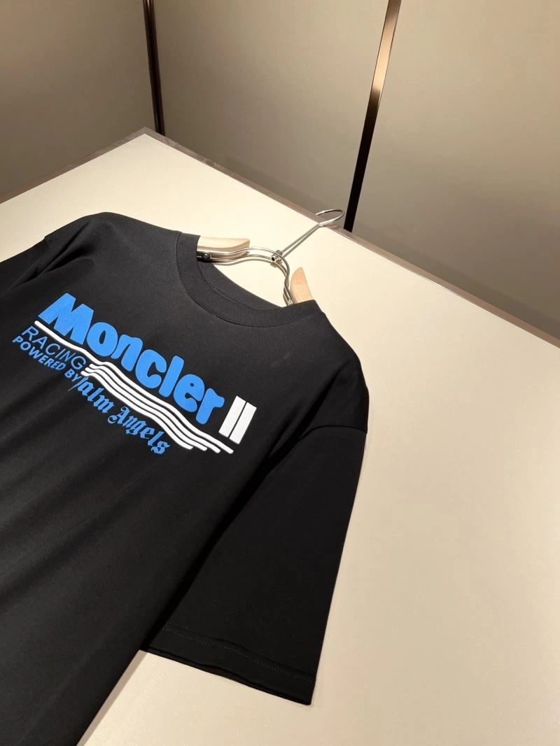 Elegant Moncler T-Shirts 140031