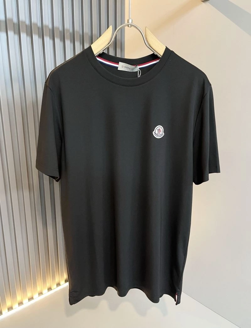 Moncler T-Shirts Thermal 140041