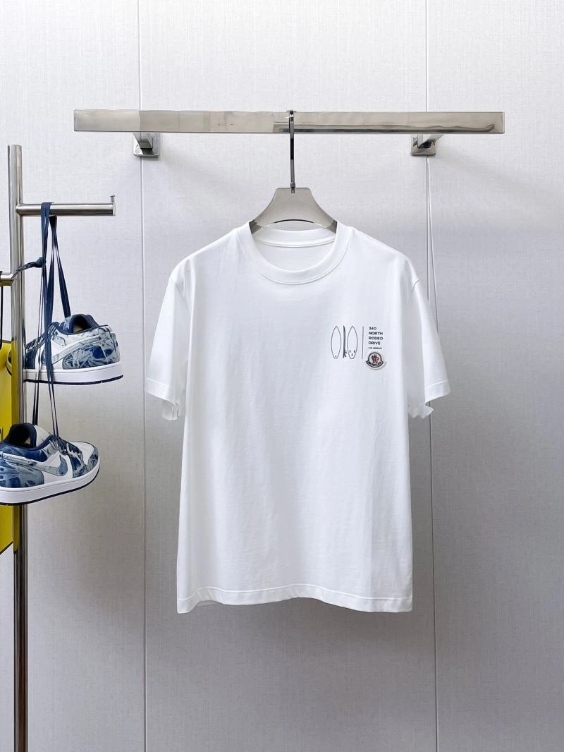 Bold Moncler T-Shirts 140034