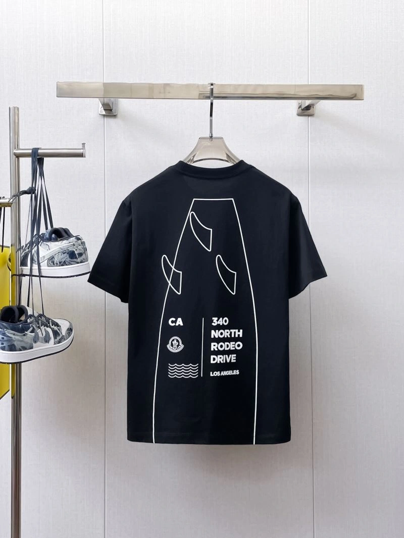 Moncler T-Shirts WaterResistant 140040