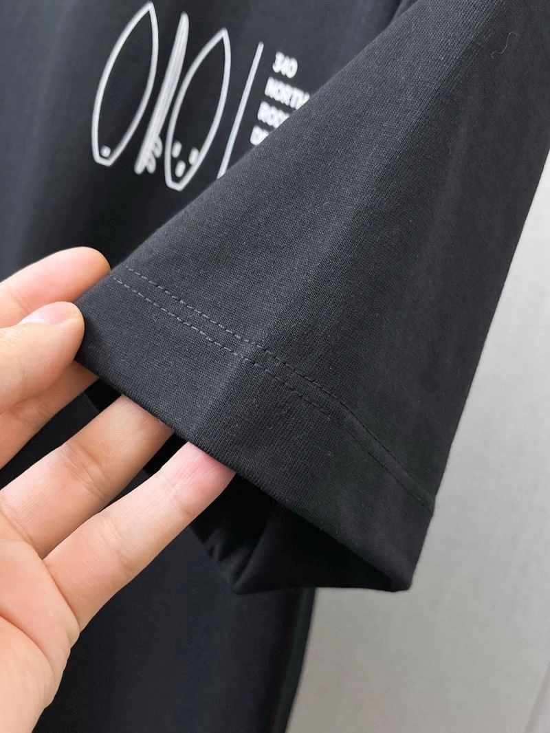 Moncler T-Shirts WaterResistant 140040