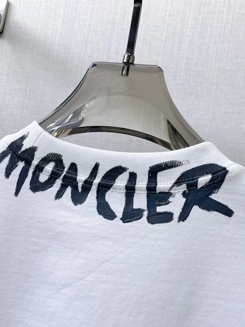 Moncler T-Shirts Breathable 140039