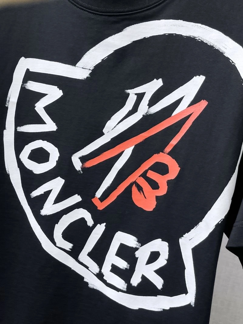 Chic Moncler T-Shirts 140033