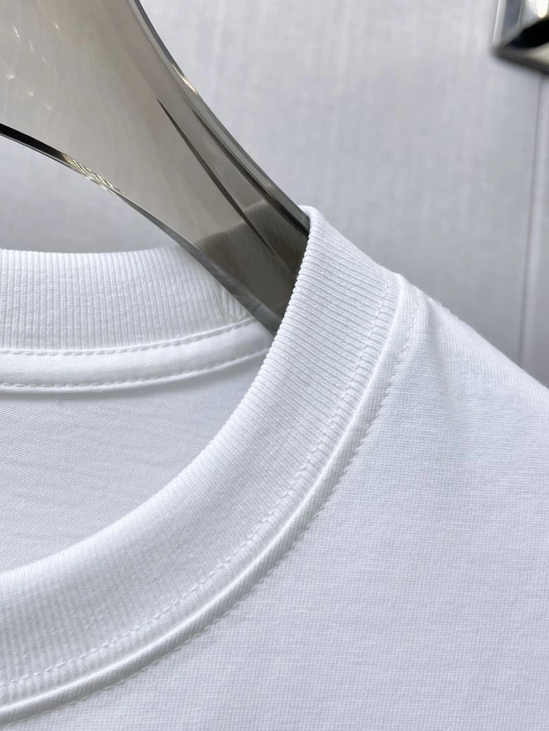 Moncler T-Shirts FashionForward 140025